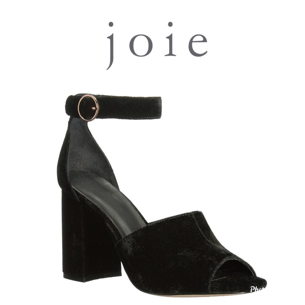 Joie “Lahoma” velvet heel in black!